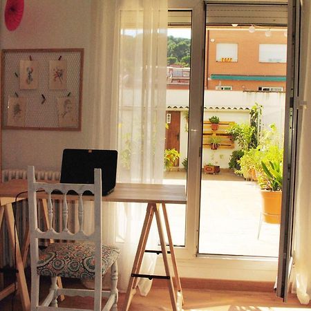 Habitacion Con Patio En Piso Compartido Capellades Esterno foto