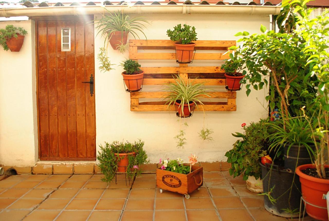 Habitacion Con Patio En Piso Compartido Capellades Esterno foto